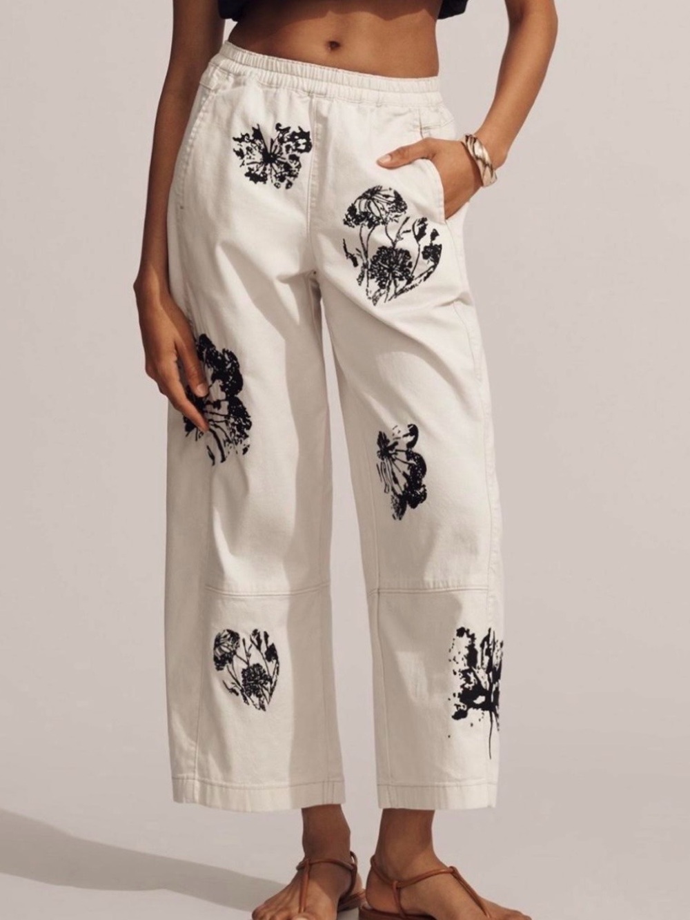 Anthropologie Pilcro Izzie Floral Relaxed Pull-On Barrel Pants